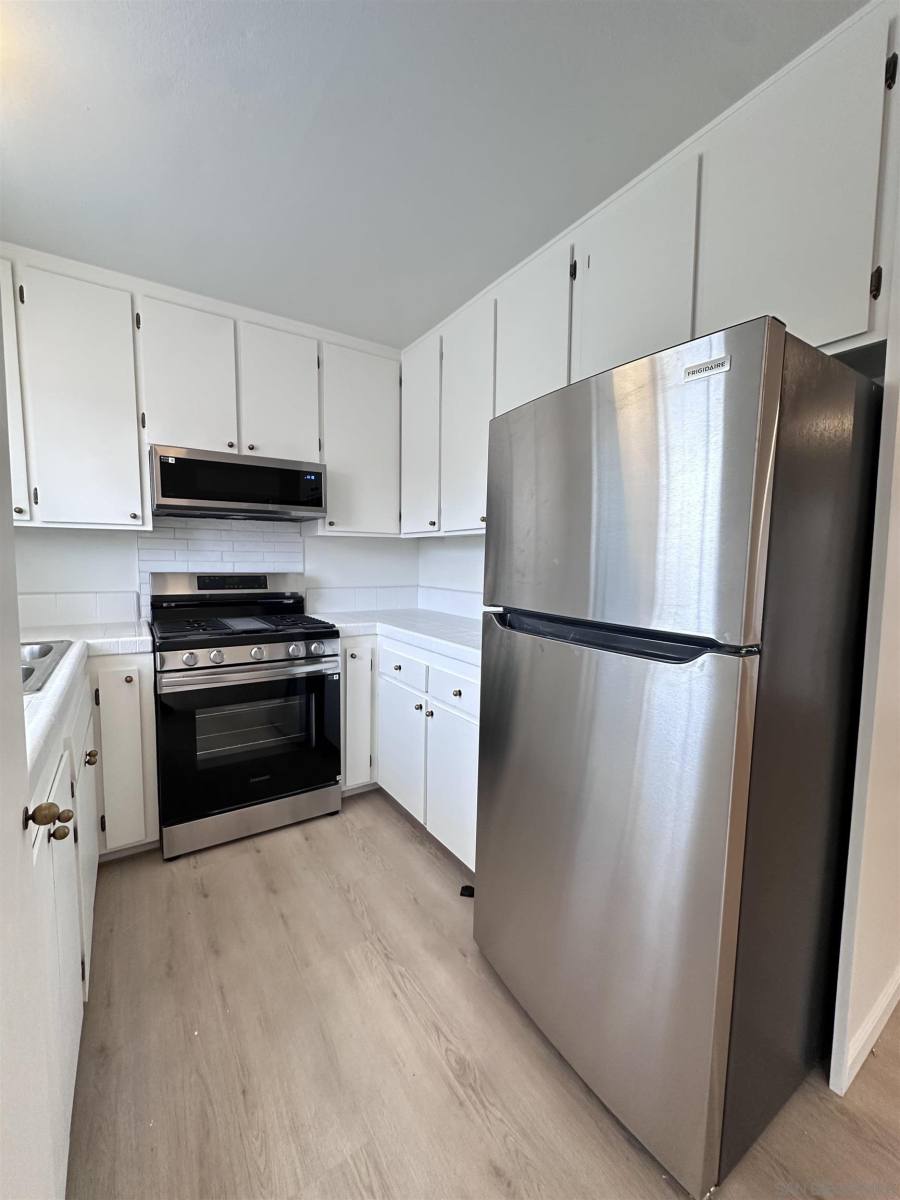 Apartment for rent at 930 Ave #20, National City, CA 91950