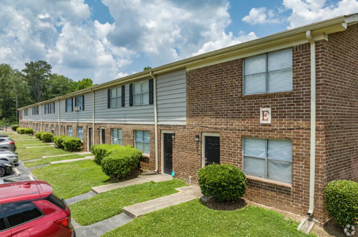Townhouse for rent at 855 Mount Zion Rd, Jonesboro, GA 30236