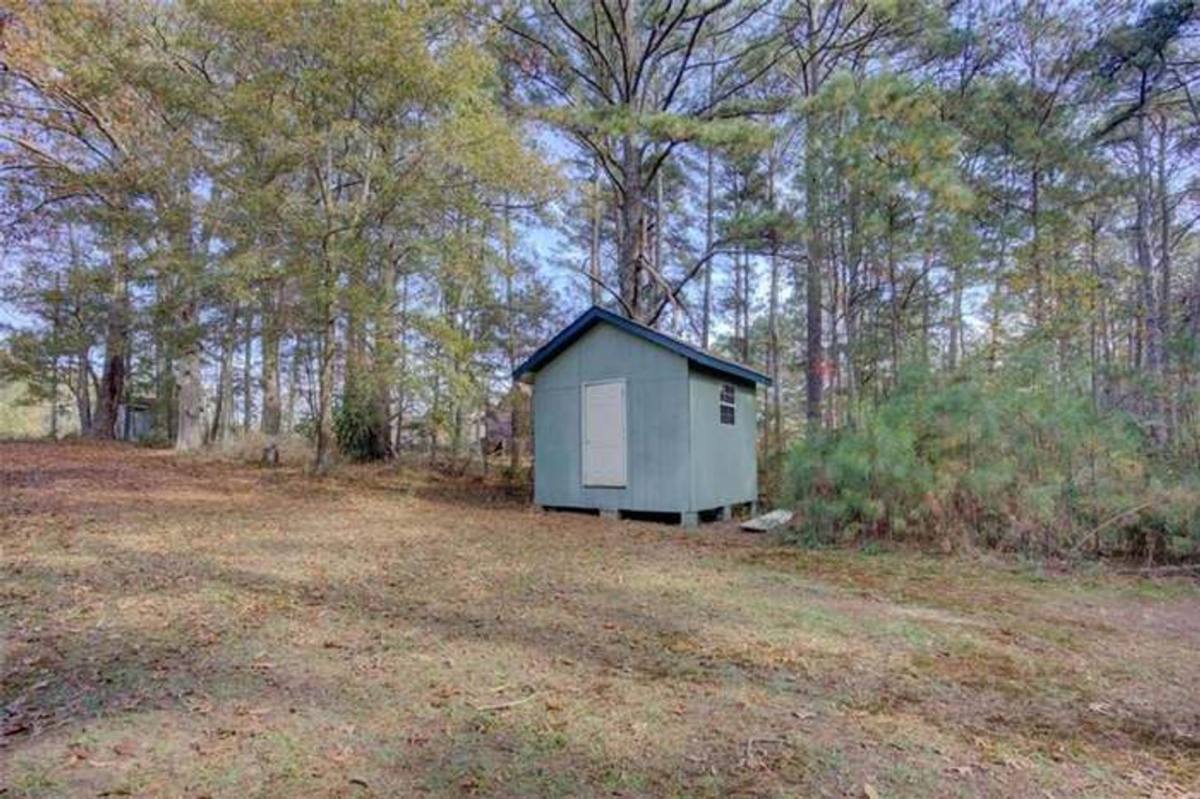 House for rent at 201 Oglesby Bridge Rd SE, Conyers, GA 30094