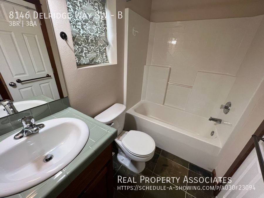 Townhouse for rent at 8146 Delridge Way SW #B, Seattle, WA 98106