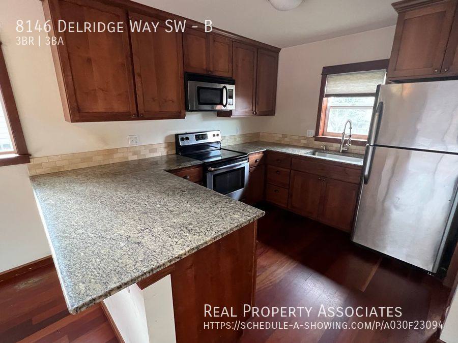 Townhouse for rent at 8146 Delridge Way SW #B, Seattle, WA 98106