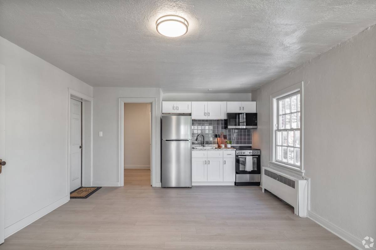 Apartment for rent at 1312 Cleveland Ave NW, Canton, OH 44703
