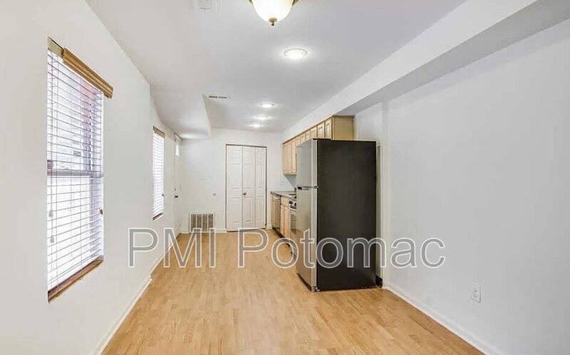 Townhouse for rent at 729 10th St NE, Washington, DC 20002