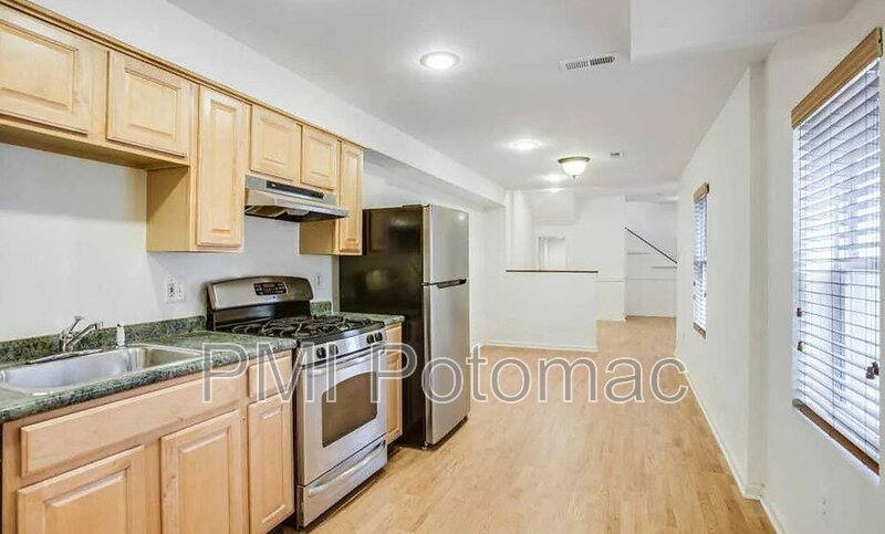 Townhouse for rent at 729 10th St NE, Washington, DC 20002