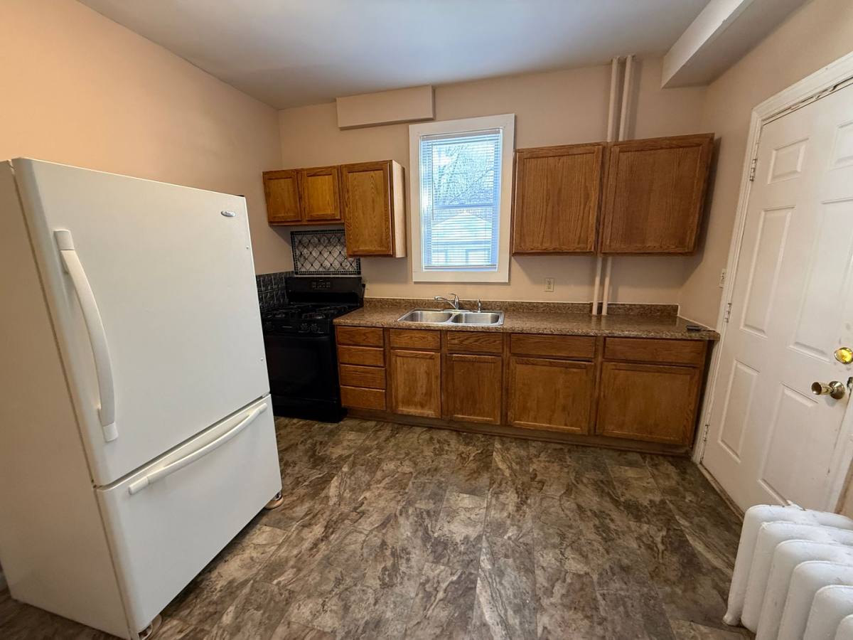 Apartment for rent at 1068 N Woodbridge St, Saint Paul, MN 55117