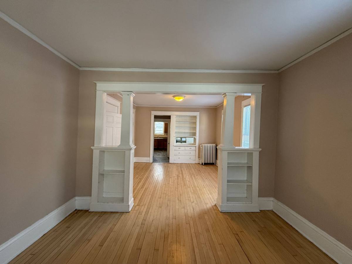 Apartment for rent at 1068 N Woodbridge St, Saint Paul, MN 55117
