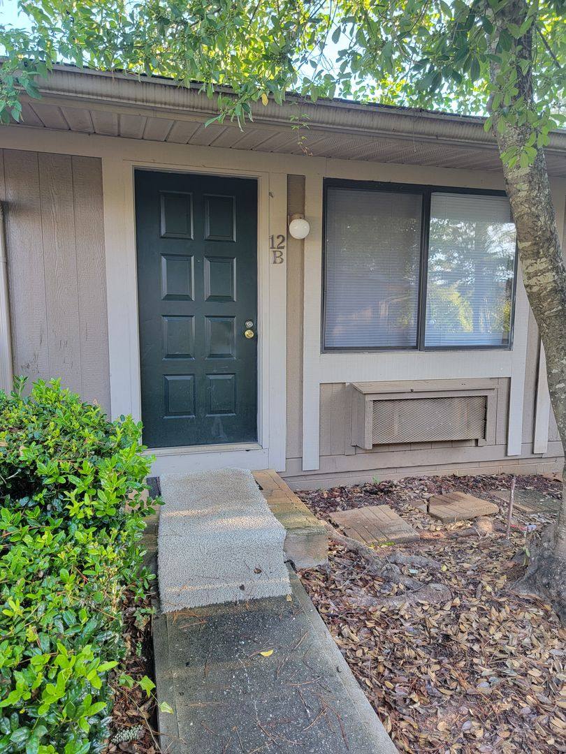 Apartment for rent at 101 Woodcrest Circle, Warner Robins, GA 31093