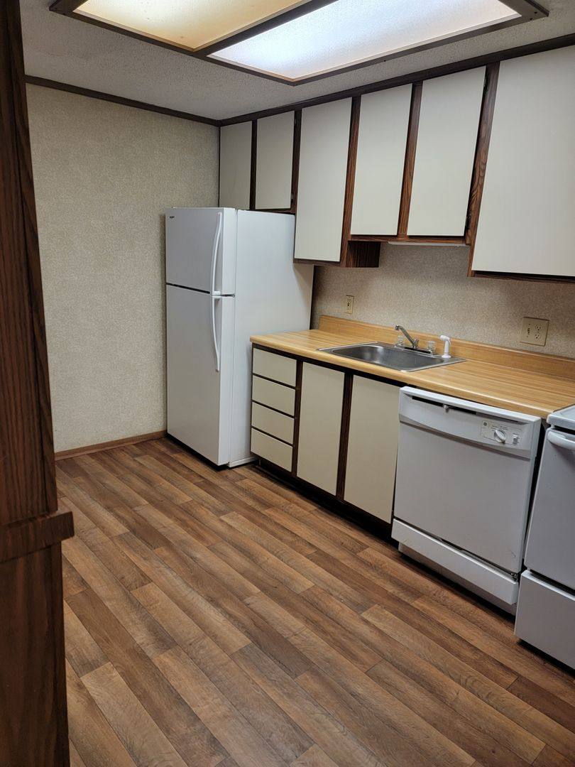 Apartment for rent at 101 Woodcrest Circle, Warner Robins, GA 31093