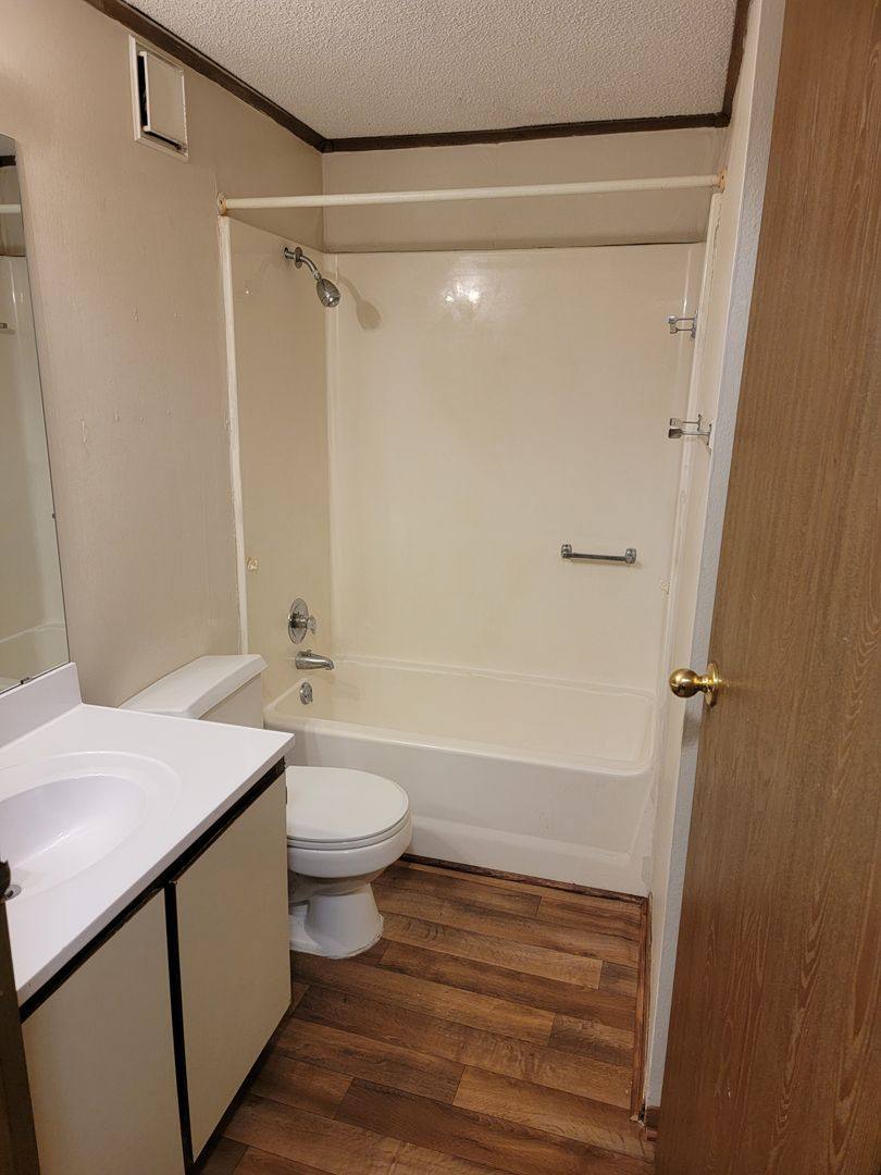 Apartment for rent at 101 Woodcrest Circle, Warner Robins, GA 31093