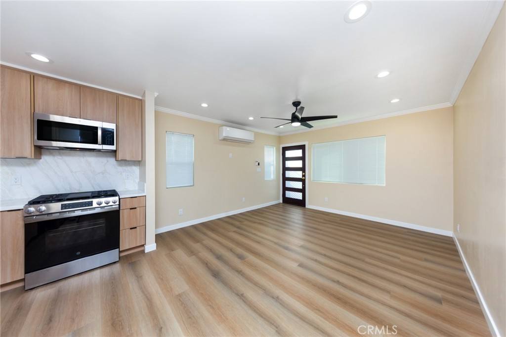 Apartment for rent at 7671 Quakertown Ave, Winnetka, CA 91306
