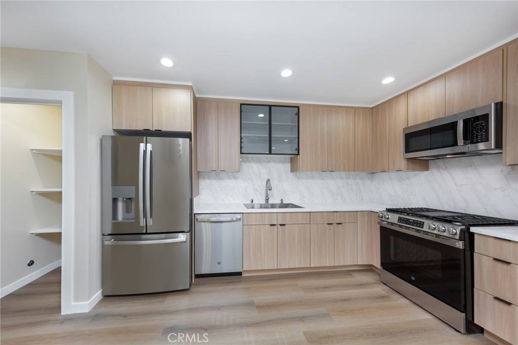 Apartment for rent at 7671 Quakertown Ave, Winnetka, CA 91306