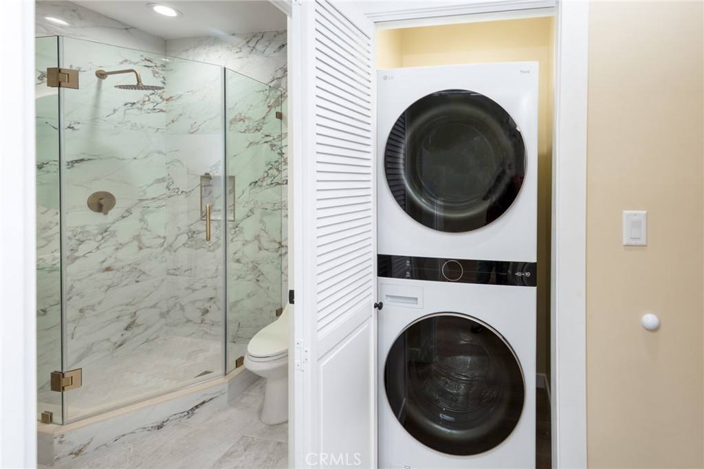 Apartment for rent at 7671 Quakertown Ave, Winnetka, CA 91306