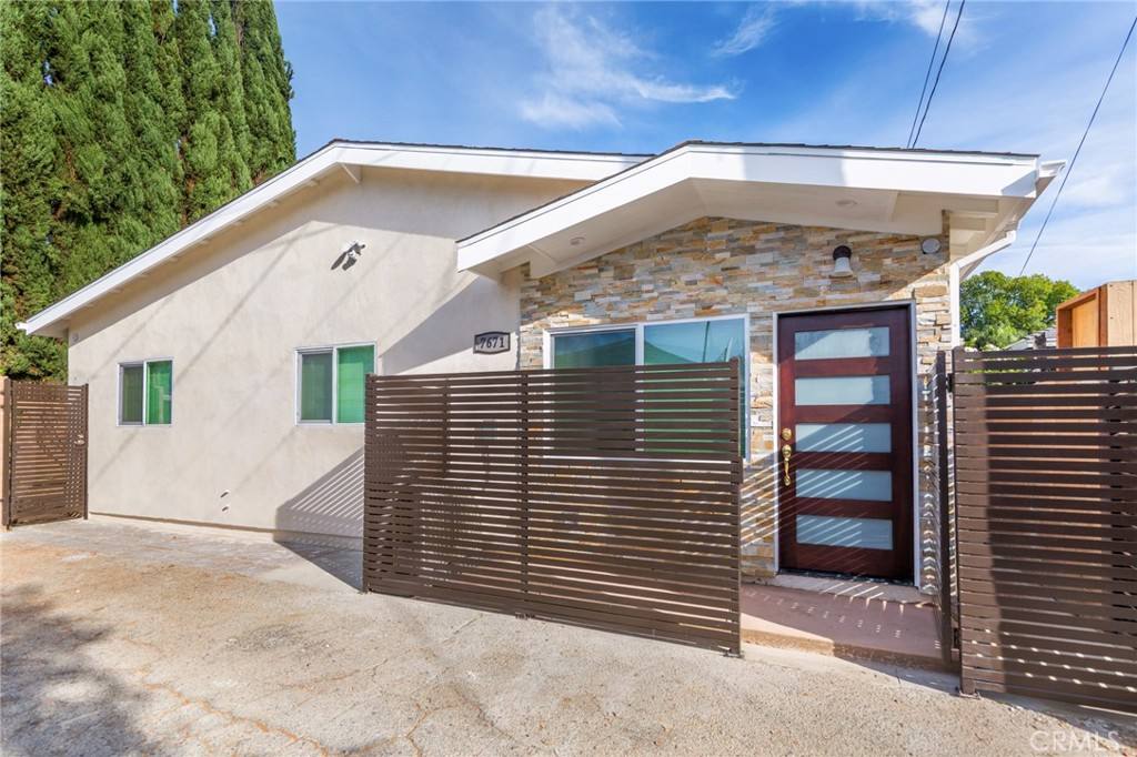 Apartment for rent at 7671 Quakertown Ave, Winnetka, CA 91306