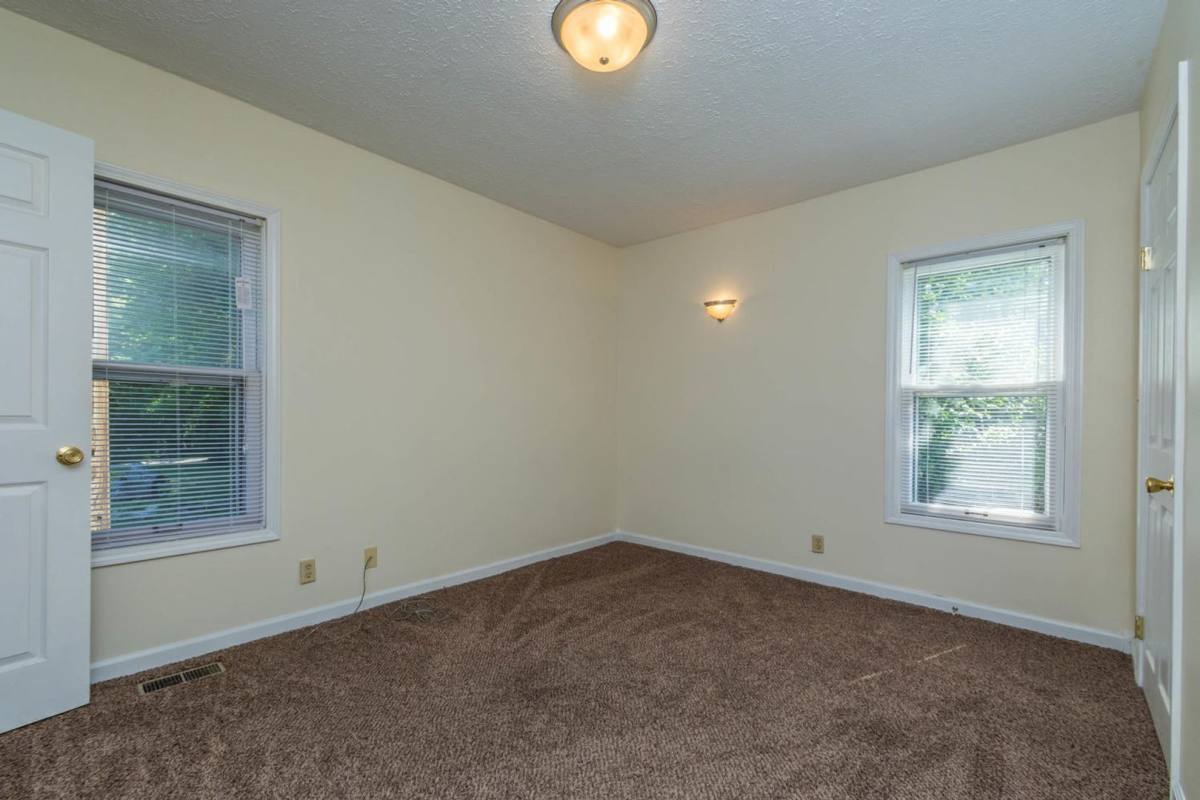 House for rent at 113 E 15th, Bloomington, IN 47408