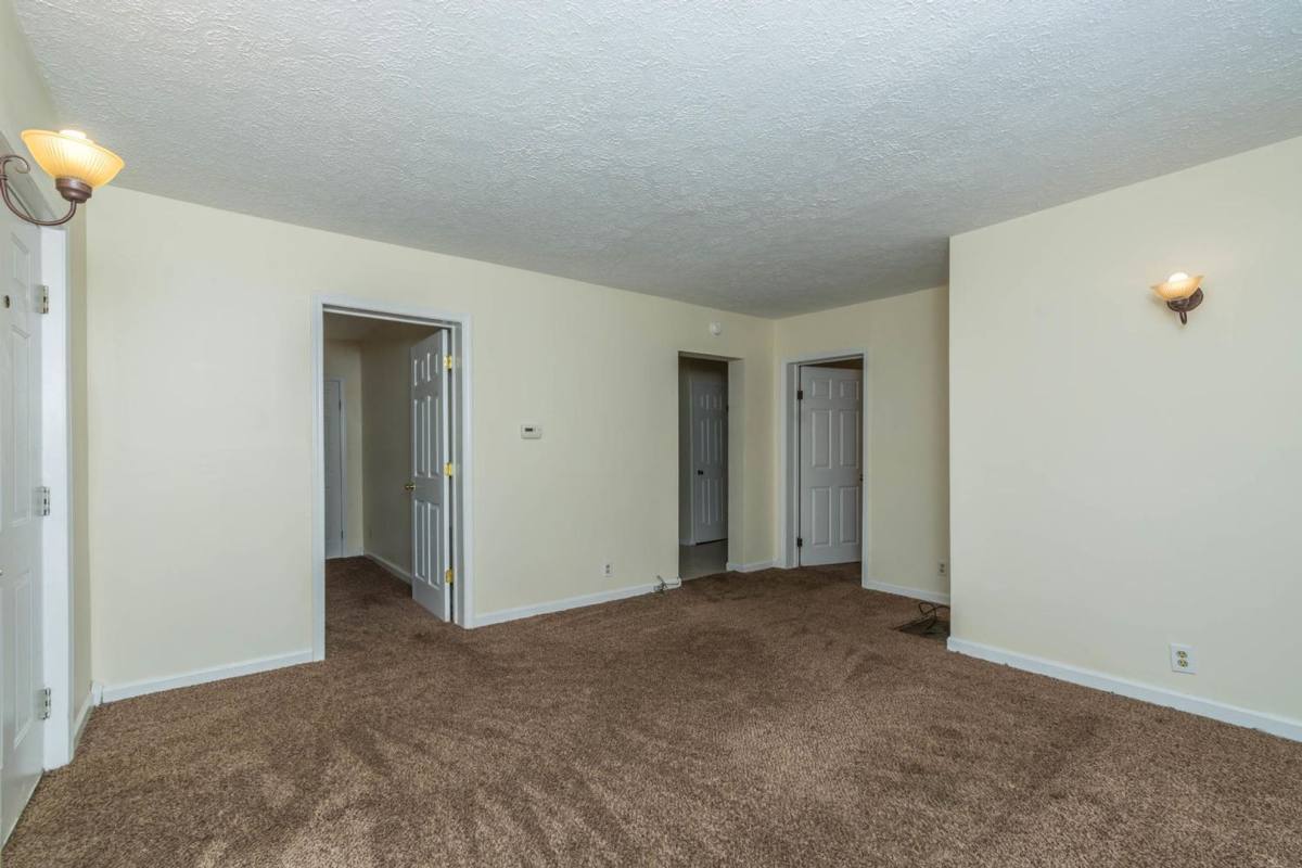 House for rent at 113 E 15th, Bloomington, IN 47408