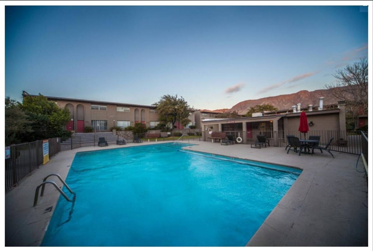 Apartment for rent at 200 Shadow Mountain Dr, El Paso, TX 79912