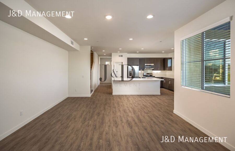 Apartment for rent at 5845-5855 Riley St #5853, San Diego, CA 92110