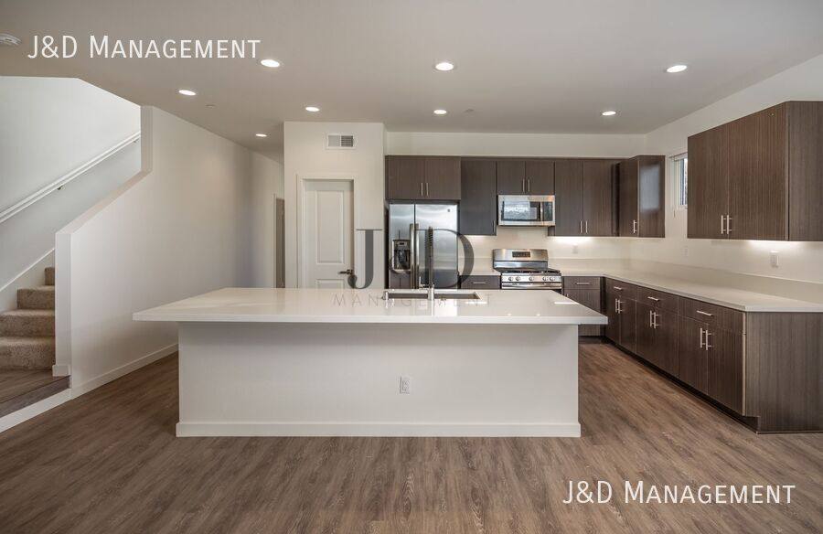 Apartment for rent at 5845-5855 Riley St #5853, San Diego, CA 92110
