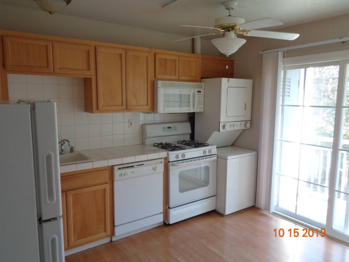 Apartment for rent at 1501 La Esplanada Place, Santa Rosa, CA 95404