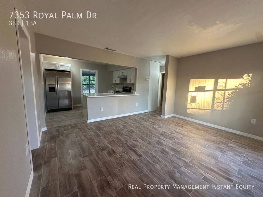 House for rent at 7353 Royal Palm Dr, New Port Richey, FL 34652