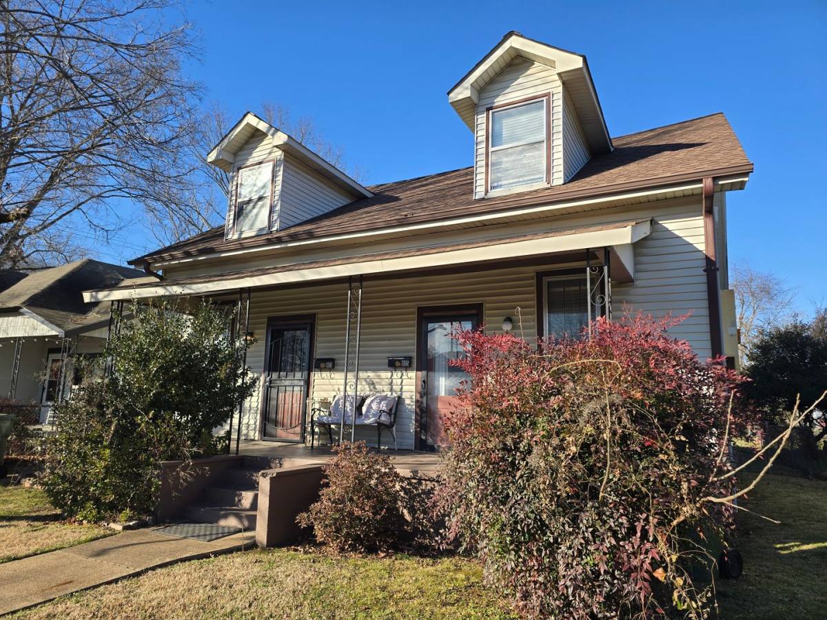 Apartment for rent at 803 805 McKinley Ave, Huntsville, AL 35801