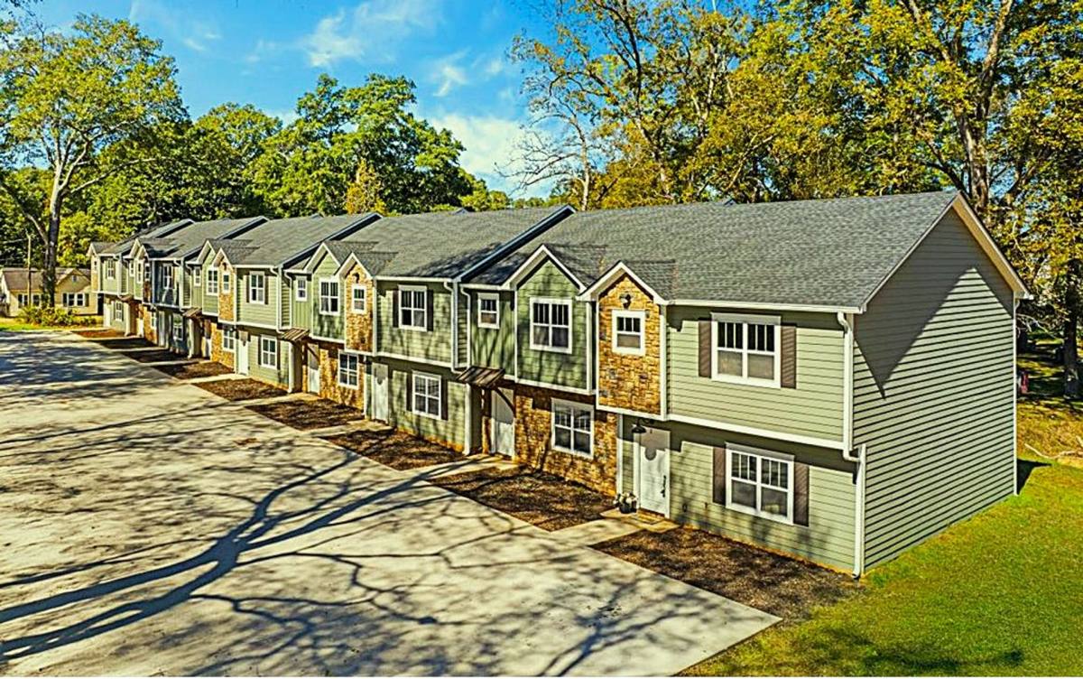 Apartment for rent at 1223 S Main St, Cedartown, GA 30125