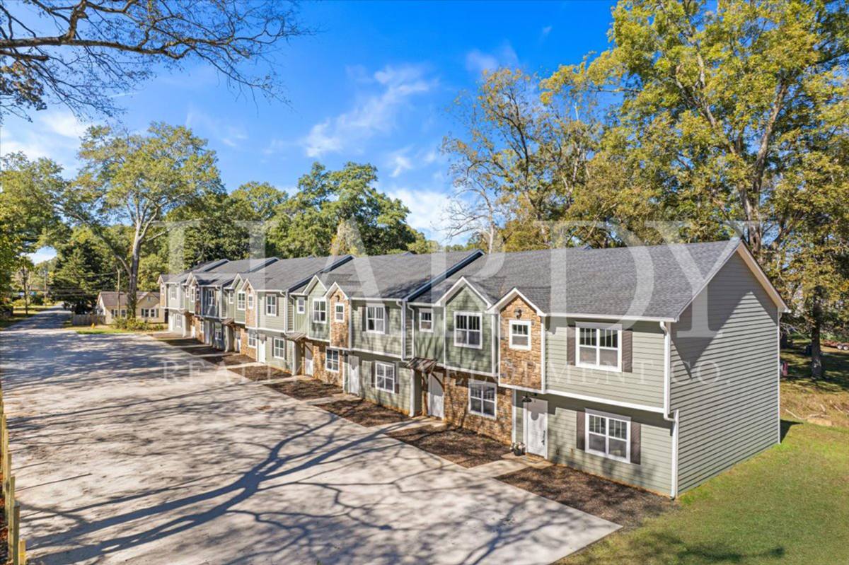 Apartment for rent at 1223 S Main St, Cedartown, GA 30125