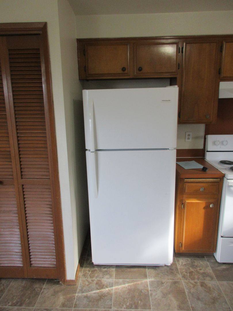 Apartment for rent at 2220 Navaho Court SE, Salem, OR 97306