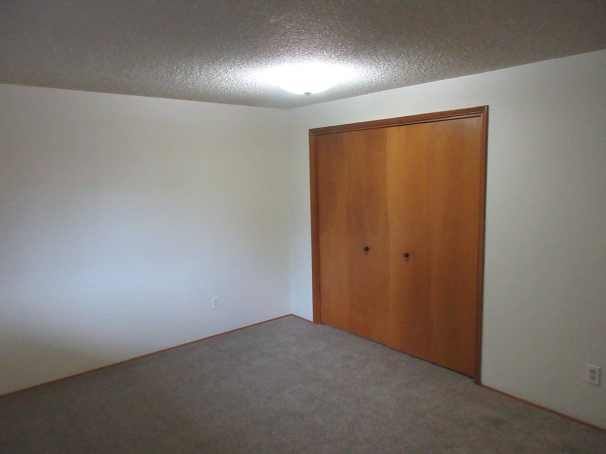 Apartment for rent at 2220 Navaho Court SE, Salem, OR 97306