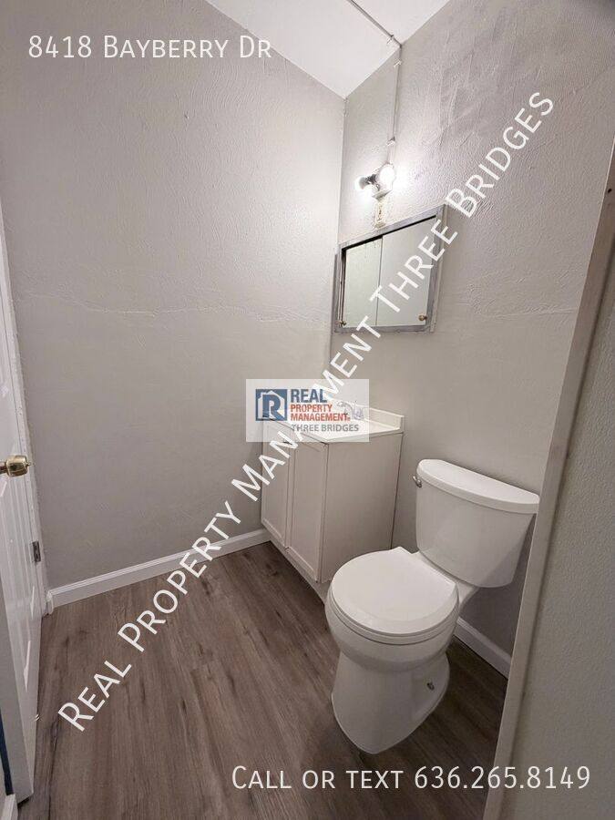 House for rent at 8418 Bayberry Dr, Saint Louis, MO 63134
