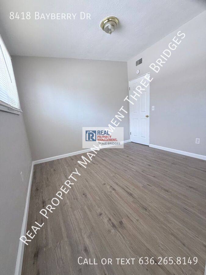 House for rent at 8418 Bayberry Dr, Saint Louis, MO 63134