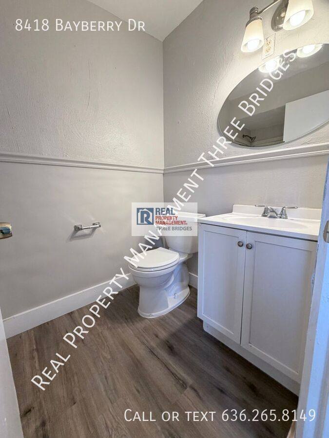 House for rent at 8418 Bayberry Dr, Saint Louis, MO 63134