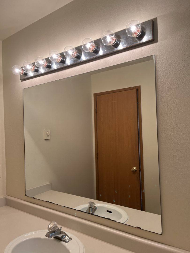 Apartment for rent at 910 21st, Bellingham, WA 98225
