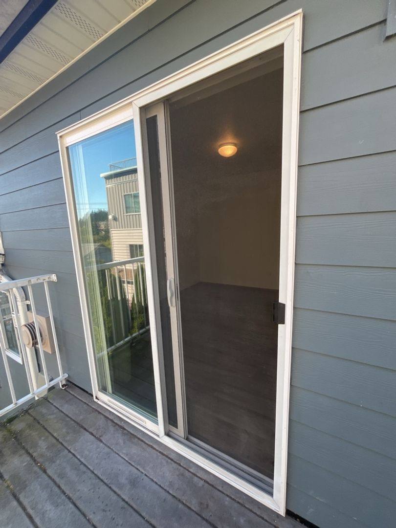 Apartment for rent at 910 21st, Bellingham, WA 98225