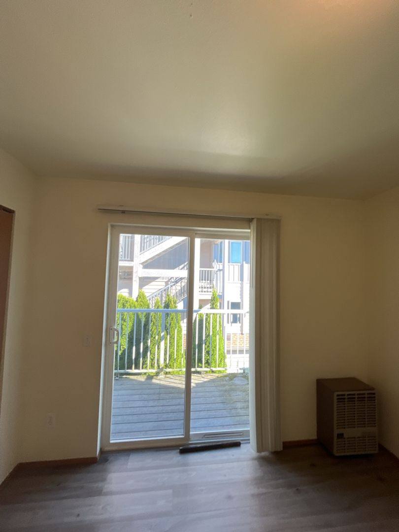 Apartment for rent at 910 21st, Bellingham, WA 98225