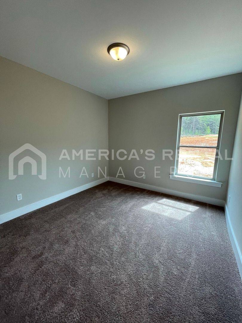 House for rent at 15597 Crimson Ridge Circle, Brookwood, AL 35444