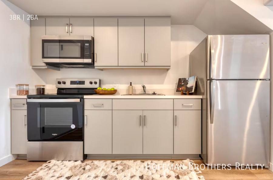 Apartment for rent at 1635 E 117th St #306, Los Angeles, CA 90059