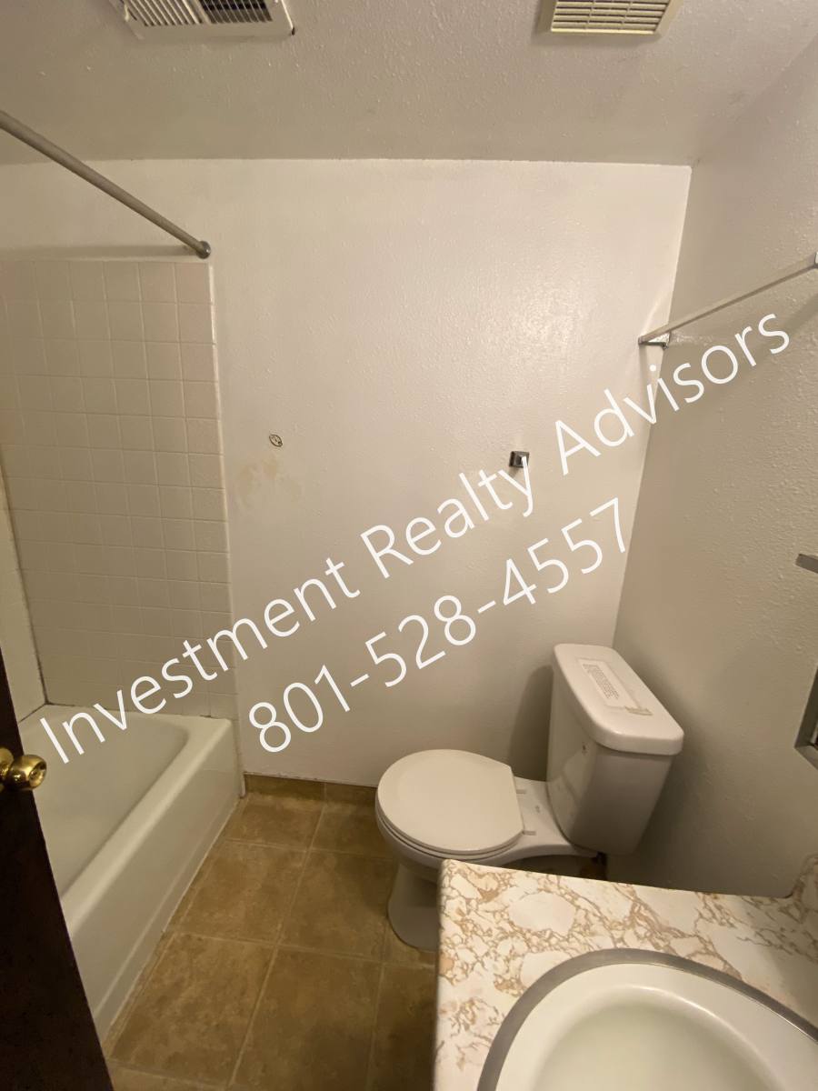 Apartment for rent at 1162 E 400 S #2, Salt Lake City, UT 84102
