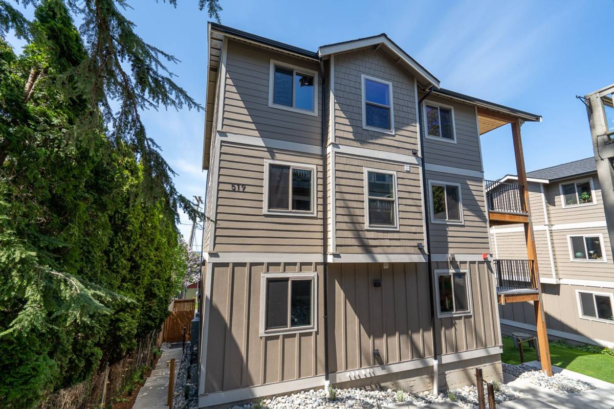 Apartment for rent at 519 N Forest St, Bellingham, WA 98225