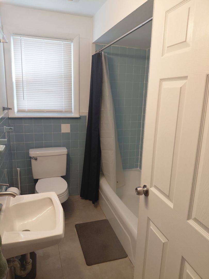 House for rent at 41 Winslow Rd #1B, Brookline, MA 02445