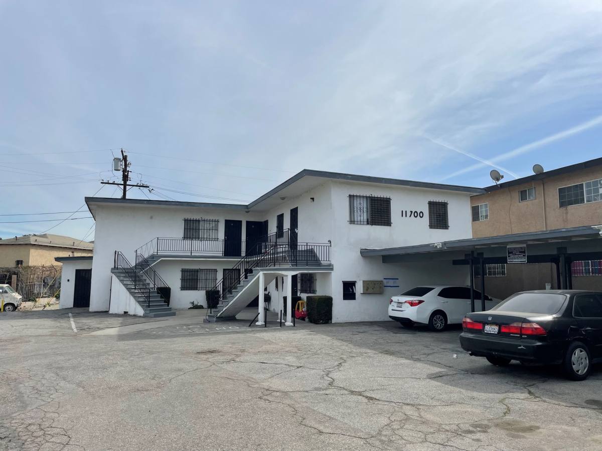 Apartment for rent at 11700 S Normandie Ave, Los Angeles, CA 90044