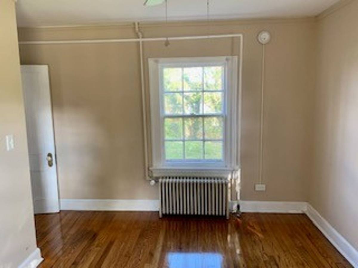 Apartment for rent at 310 & 312 Washington St, Lynchburg, VA 24504