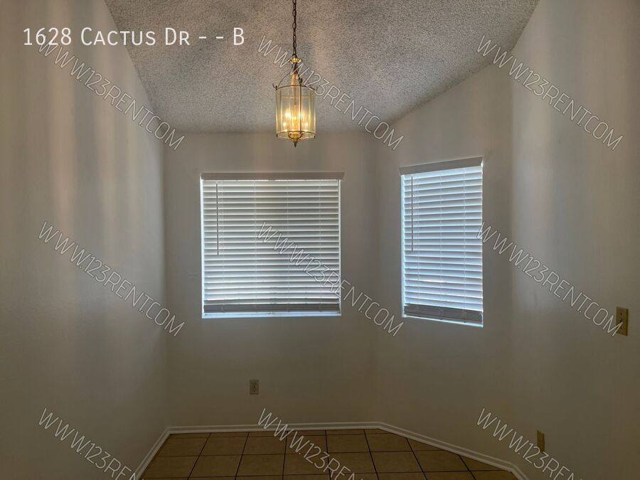 Townhouse for rent at 1628 Cactus Dr #B, Lancaster, CA 93535