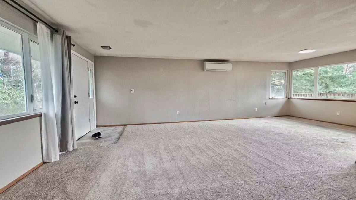 Apartment for rent at 7127 S 130th St, Seattle, WA 98178