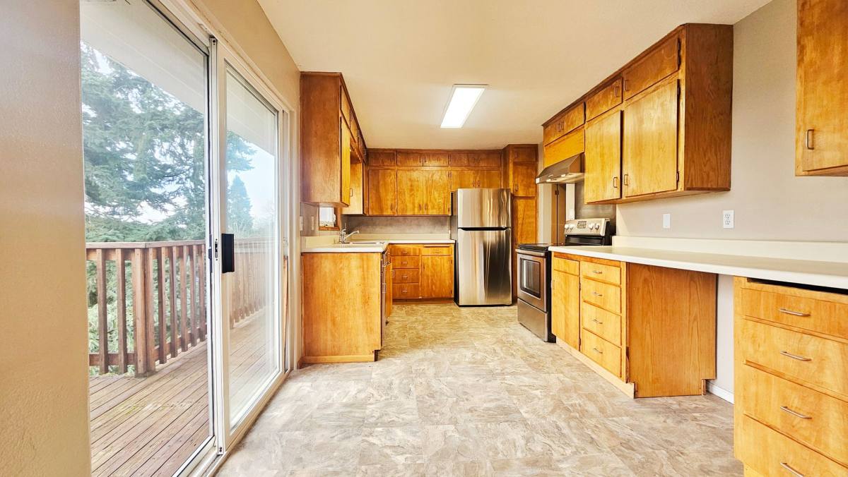 Apartment for rent at 7127 S 130th St, Seattle, WA 98178