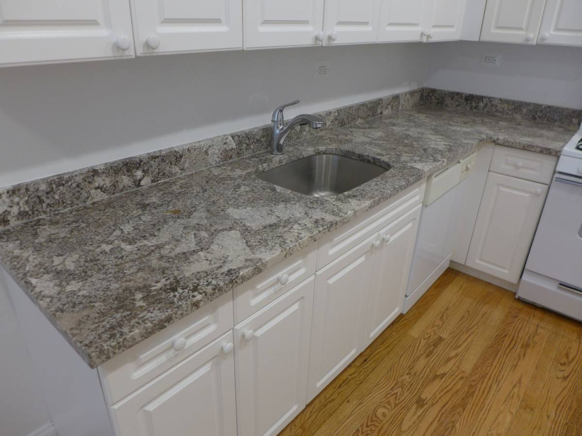 Apartment for rent at 3955 N Lamon, Chicago, IL 60641