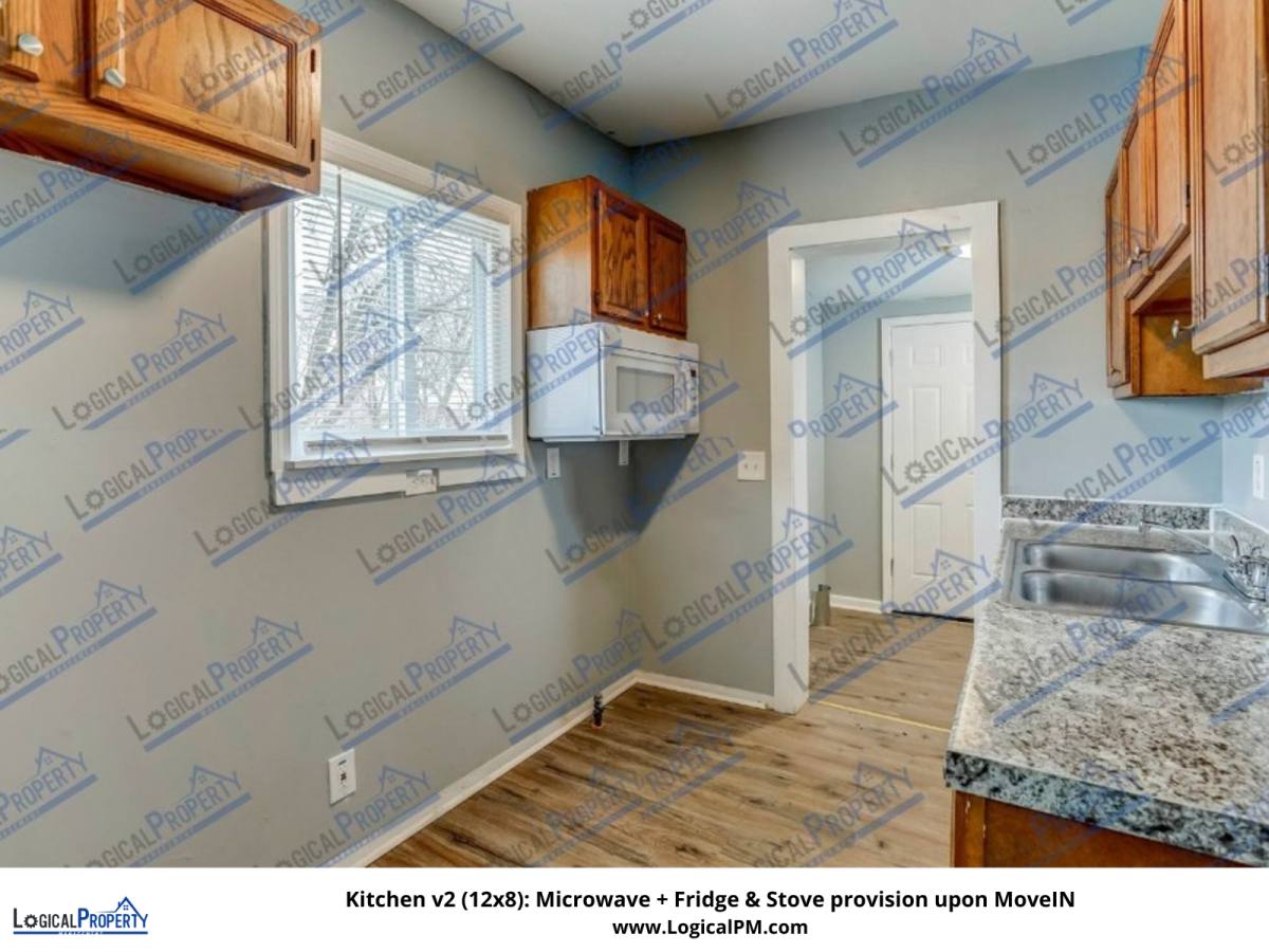 Apartment for rent at 7228 Chalmers Ave Uppr #CHALMERS U, Warren, MI 48091