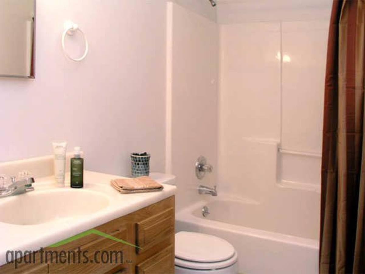 Apartment for rent at 1700 E Main St, Kent, OH 44240