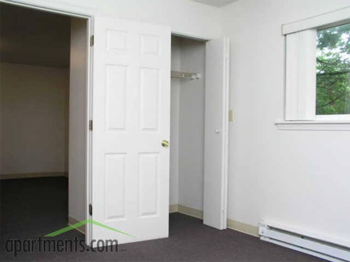 Apartment for rent at 1700 E Main St, Kent, OH 44240