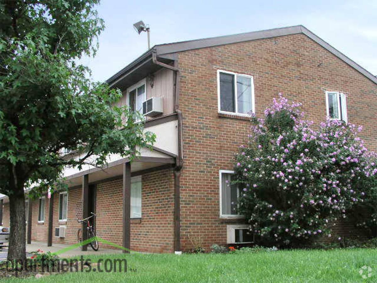 Apartment for rent at 1700 E Main St, Kent, OH 44240
